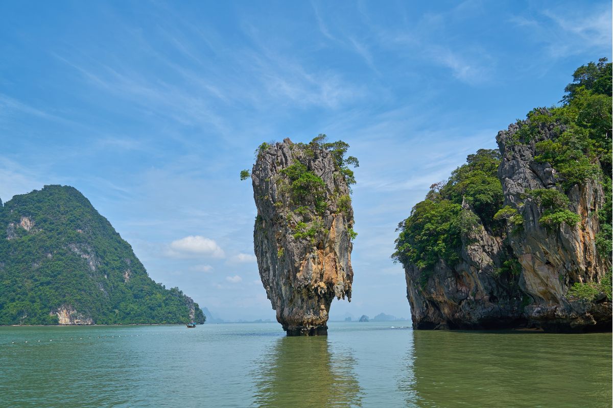James Bond Island Phuket Guide: Highlights, Tours & How to Visit