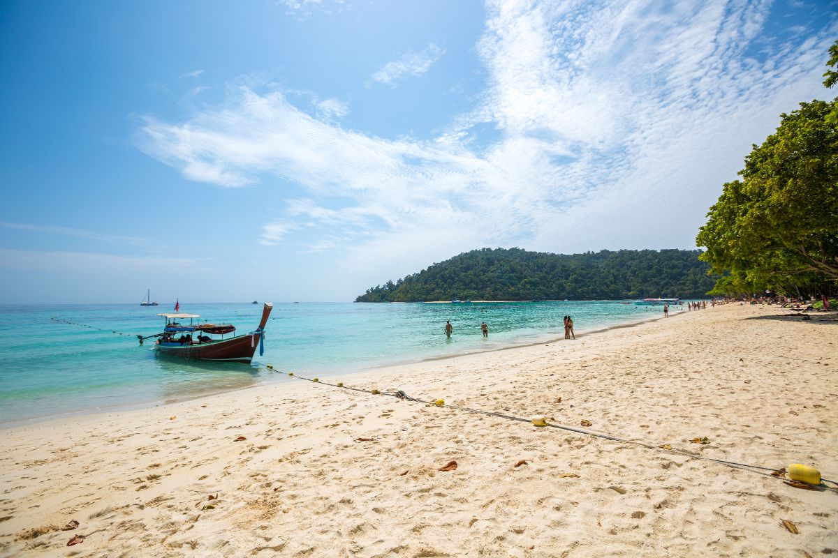 Karon Beach Guide: What to Expect, Top Activities, and Travel Tips