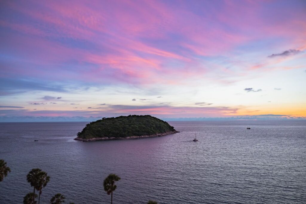 Promthep cape view point