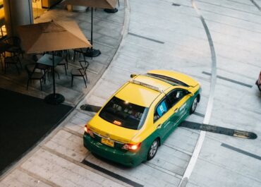 Grab in Phuket 2026: Route Fares, Tips & Bolt Comparison